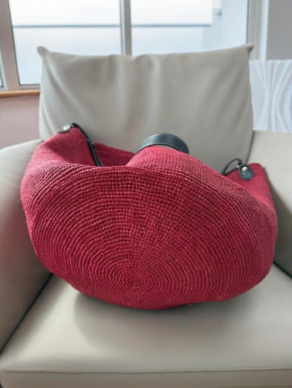 【預售】紅寶石托特包｜純手工拉菲草編織設計｜水桶包+大容量｜百搭度假慵懶風【限量100個 | 先購先得】