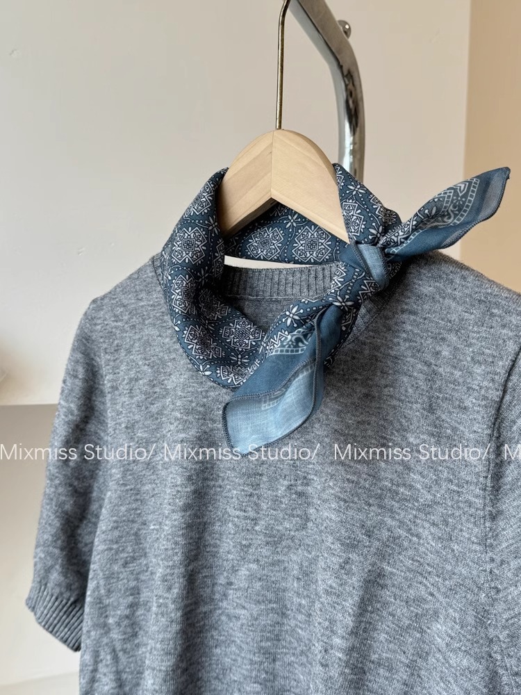 【現貨】文藝疊穿小方巾 復古熱巧棕棉方巾 小領巾 髮帶