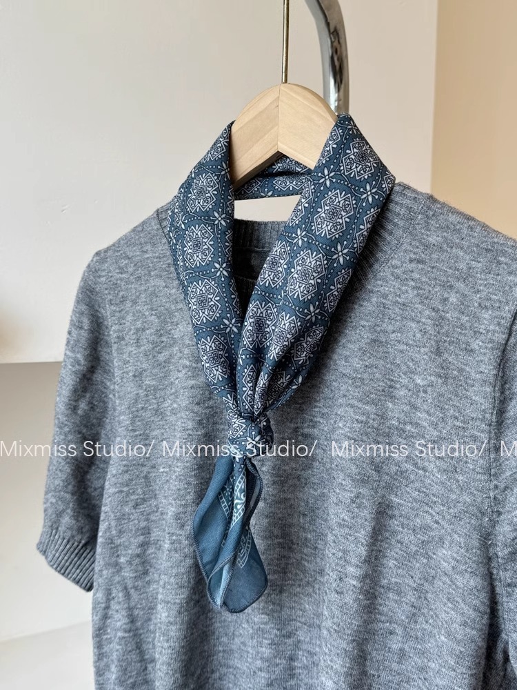 【現貨】文藝疊穿小方巾 復古熱巧棕棉方巾 小領巾 髮帶