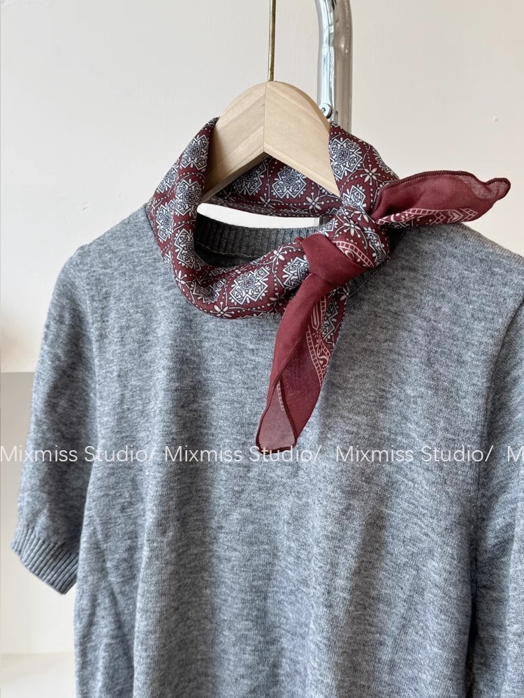 【現貨】文藝疊穿小方巾 復古熱巧棕棉方巾 小領巾 髮帶