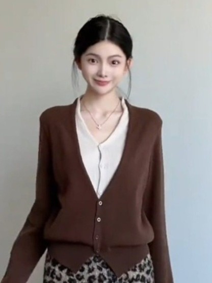 美拉德咖色假兩件針織衫 豹紋短裙套裝 2026超火顯腿長一整套