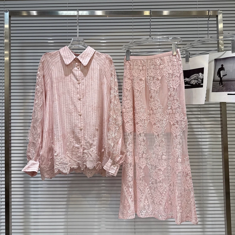 仙氣粉系｜後背鏤空蕾絲拼接襯衫+蕾絲半裙套裝｜重工小眾設計