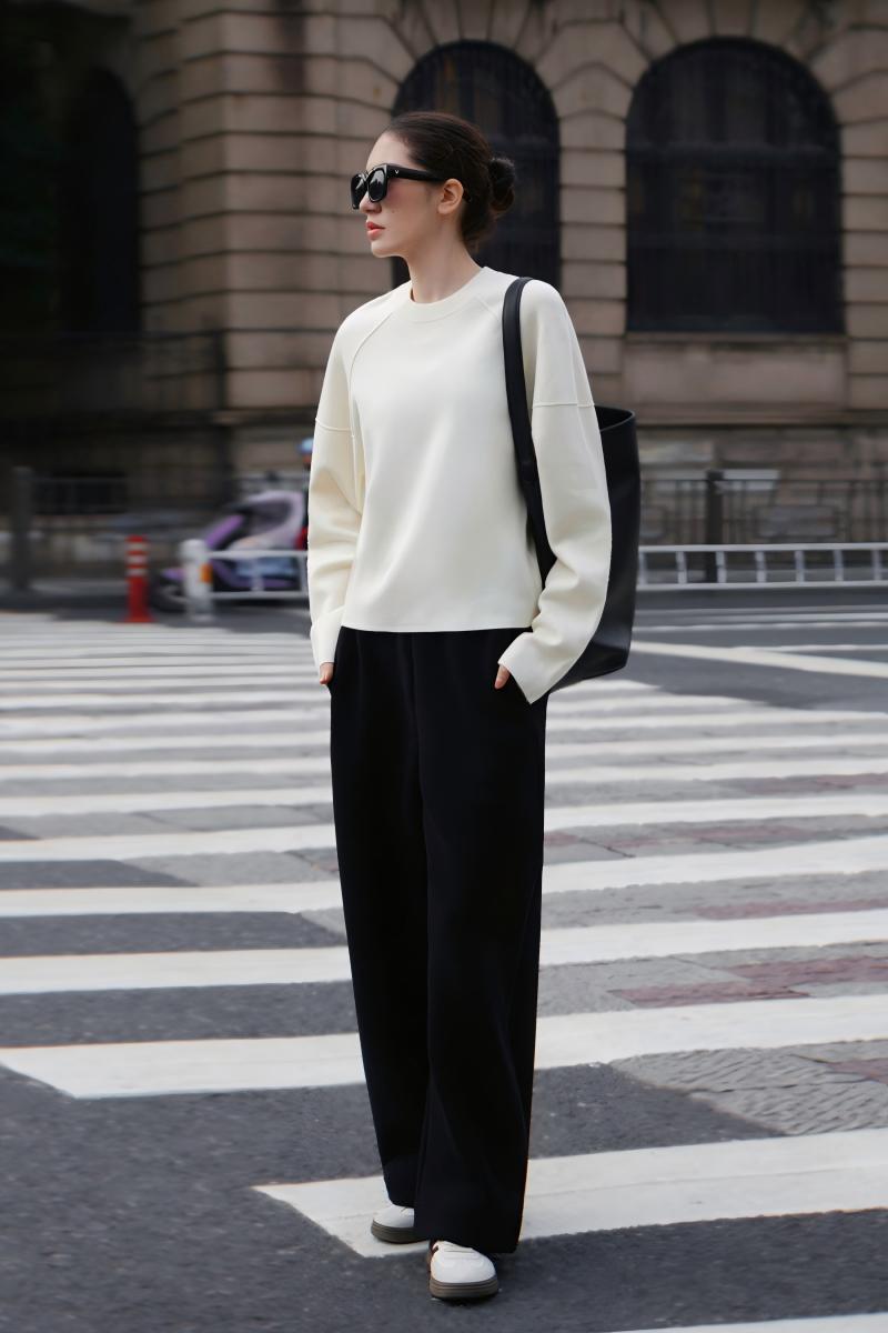 秋冬季休閒時尚套組｜黑色&白色長袖毛衣｜灰色&黑色寬鬆直筒長褲｜免搭配日常穿搭簡約兩件套