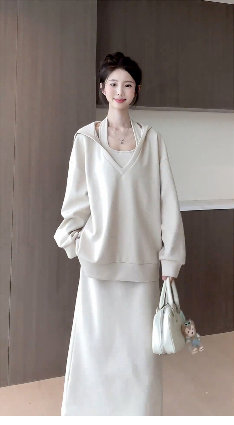 韓系慵懶 |  休閒衛衣+ 掛脖洋裝套裝 