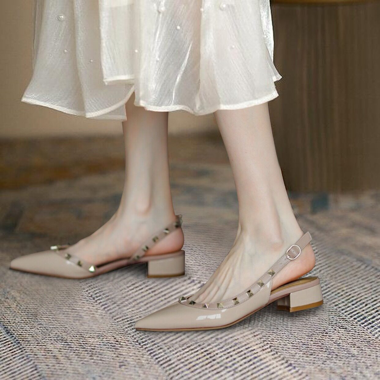 法式復古鉚釘包頭涼鞋 | 尖頭粗跟一字扣帶漆皮女鞋 | 多色可選