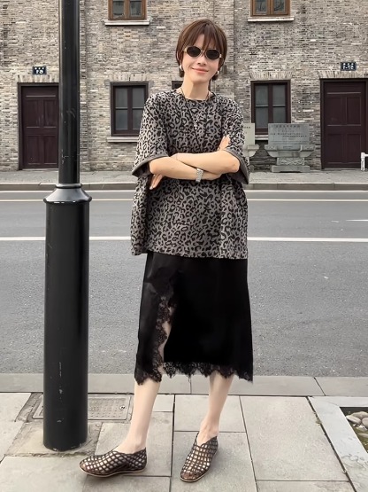 夏季限量款！豹紋T恤+蕾絲半身裙套裝｜慵懶寬鬆設計｜顯瘦花邊細節｜獨家設計