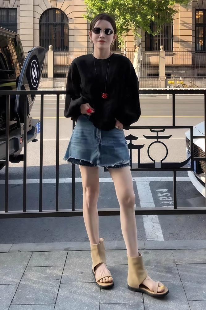 獨家設計款 | 薄款長袖上衣+吊帶背心+牛仔裙褲｜小眾設計感｜三件式