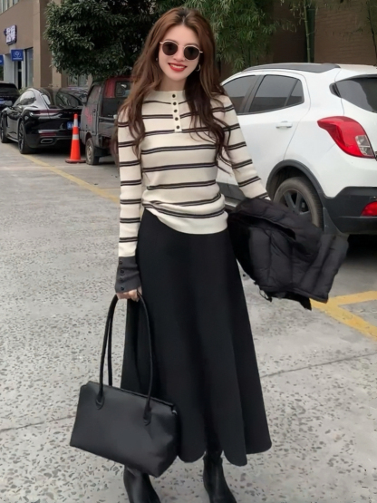 秋冬韓系鬆弛感套裝｜條紋針織毛衣｜針織半身裙｜簡約慵懶日常穿搭兩件組