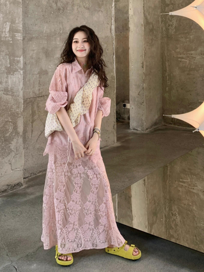 仙氣粉系｜後背鏤空蕾絲拼接襯衫+蕾絲半裙套裝｜重工小眾設計