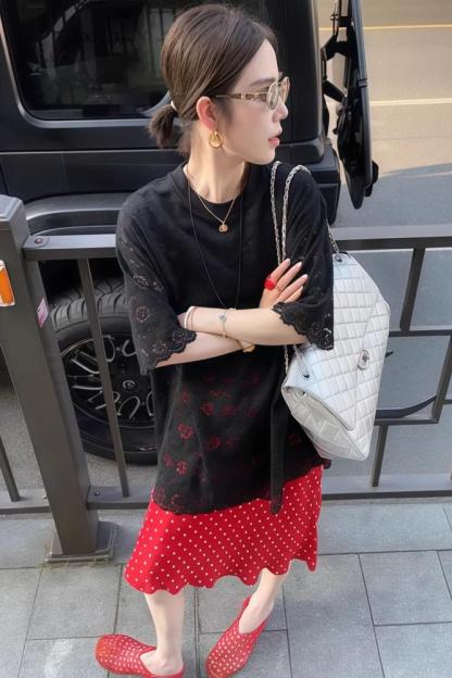 夏季韓風套裝｜鏤空碎花上衣+波點直筒裙｜寬鬆兩件式｜小清新氣質款