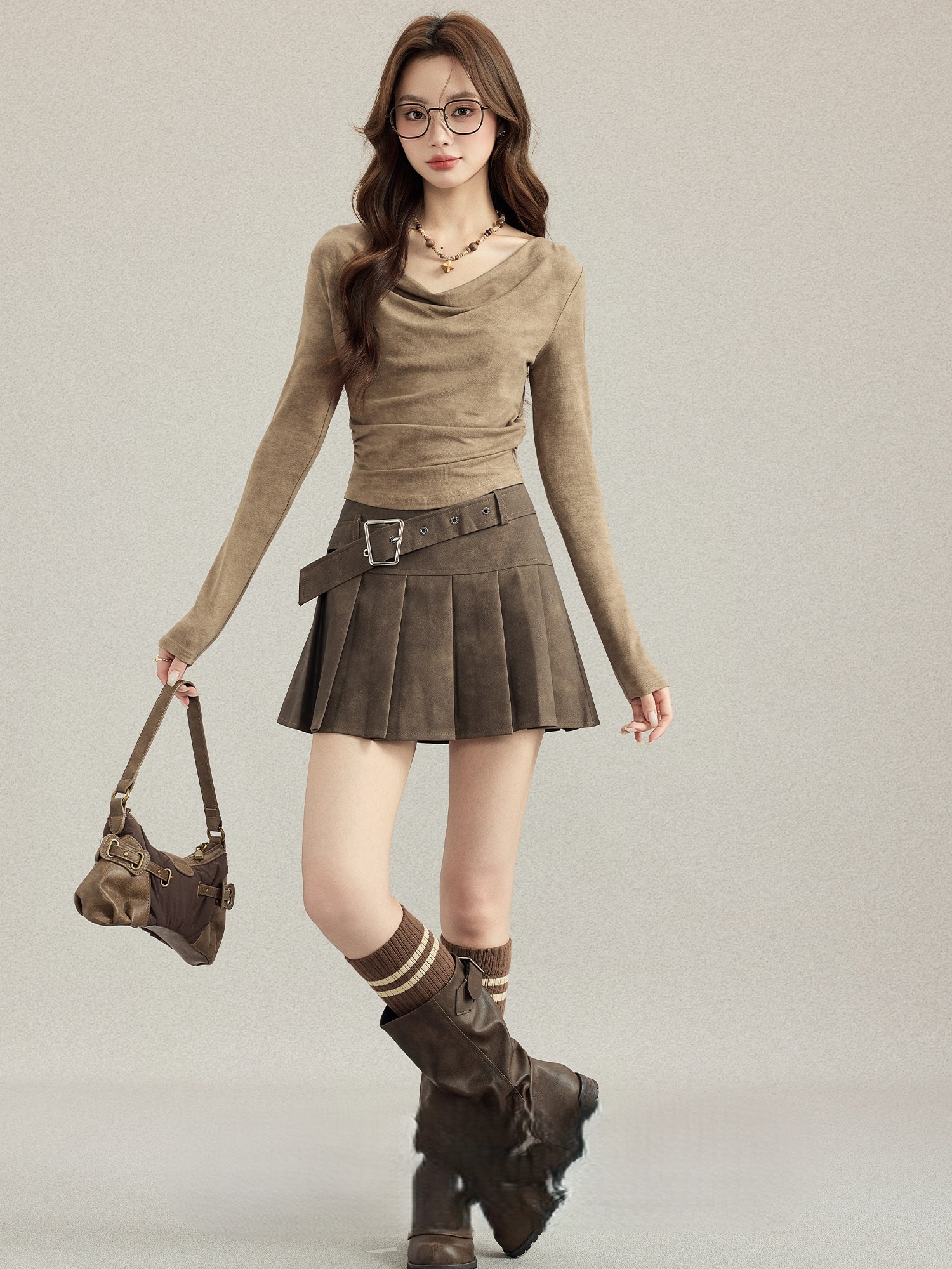 美拉德復古咖色蕩領上衣 修身顯瘦長袖 T 恤 秋季內搭打底衫