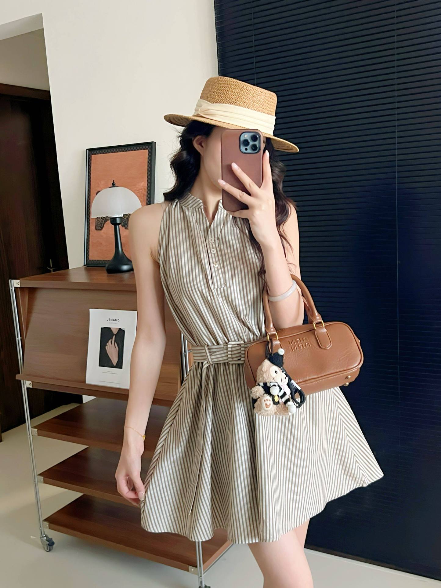 法式細條紋收腰洋裝｜無袖繫帶襯衫裙｜拼接設計顯瘦連身裙