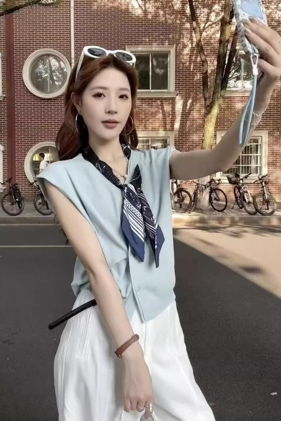 夏季韓系冰絲針織衫｜V領無袖開衫+贈質感絲巾｜通勤顯瘦上衣｜高級感設計