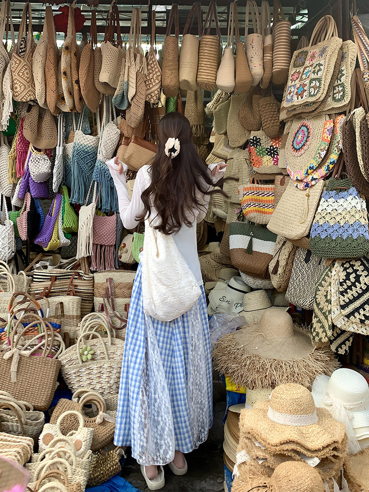 曾小咸 不规则蕾丝蓝色格子半身裙女夏季新款裙子海边穿搭a字长裙