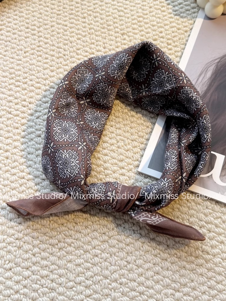 【現貨】文藝疊穿小方巾 復古熱巧棕棉方巾 小領巾 髮帶