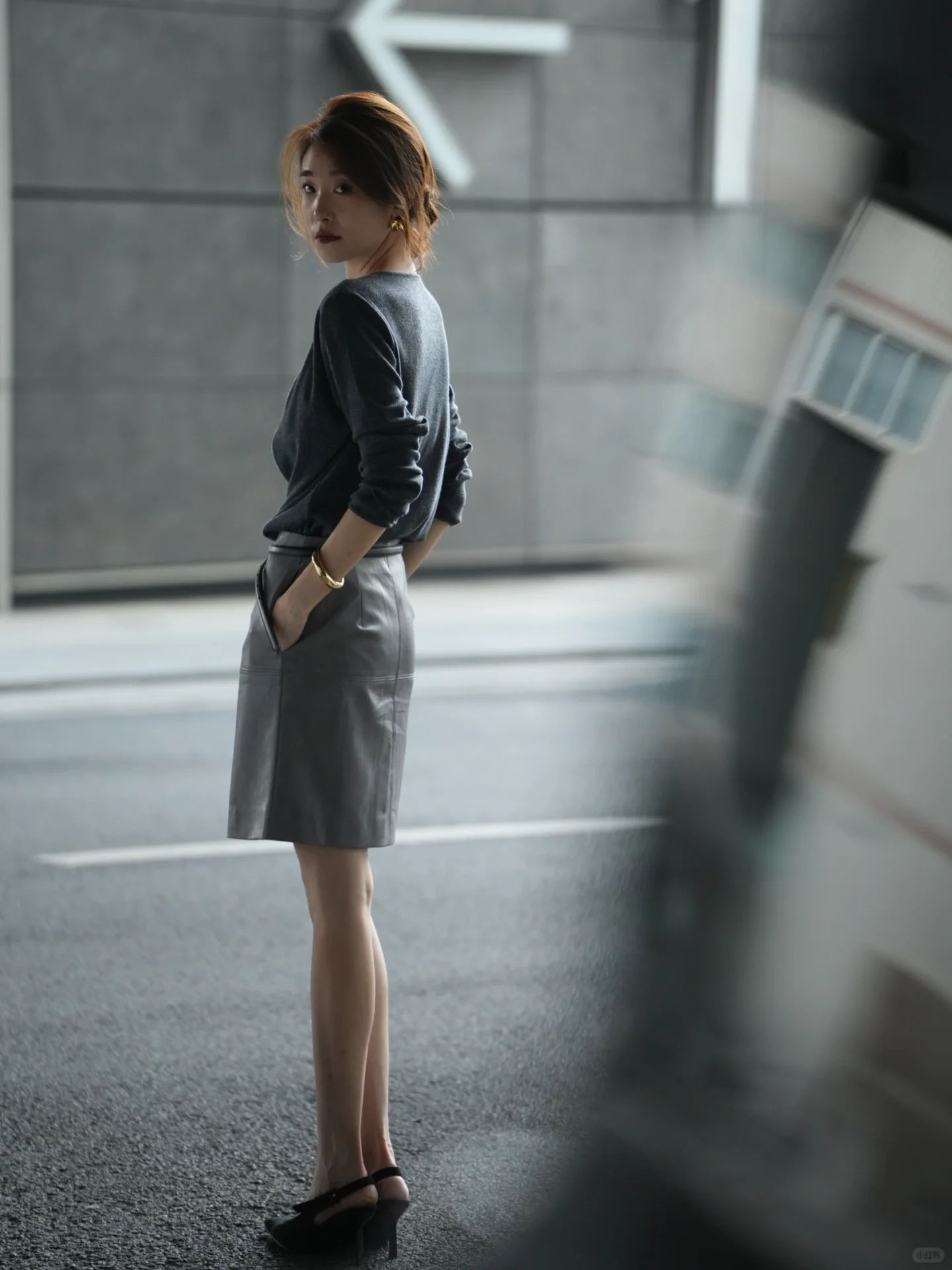 輕熟小香風 針織長袖假兩件上衣 韓系半身皮裙 格雷系套裝 贈皮帶