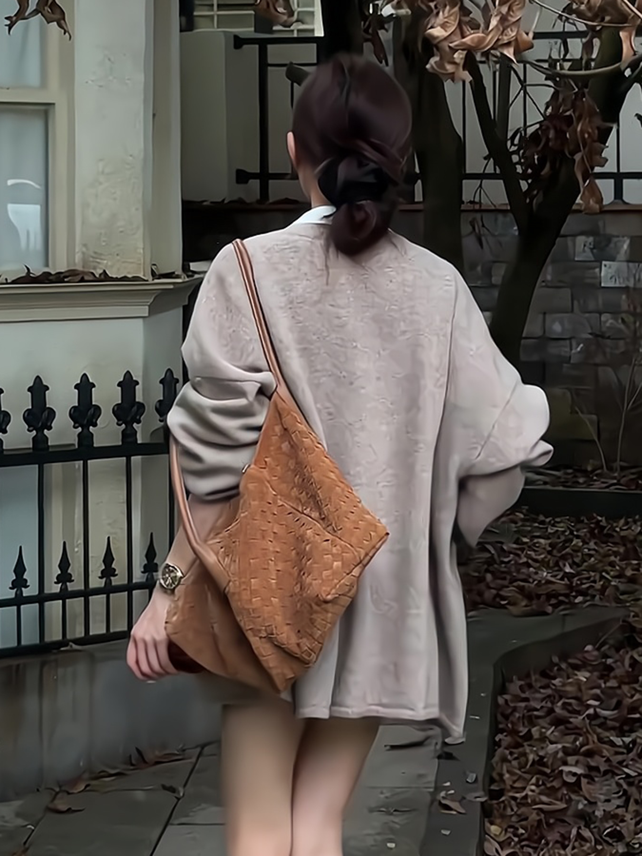 時髦老錢風｜毛衣開衫x襯衫x短褲三件套｜一套搞定秋季質感穿搭，輕鬆穿出不費力高級感