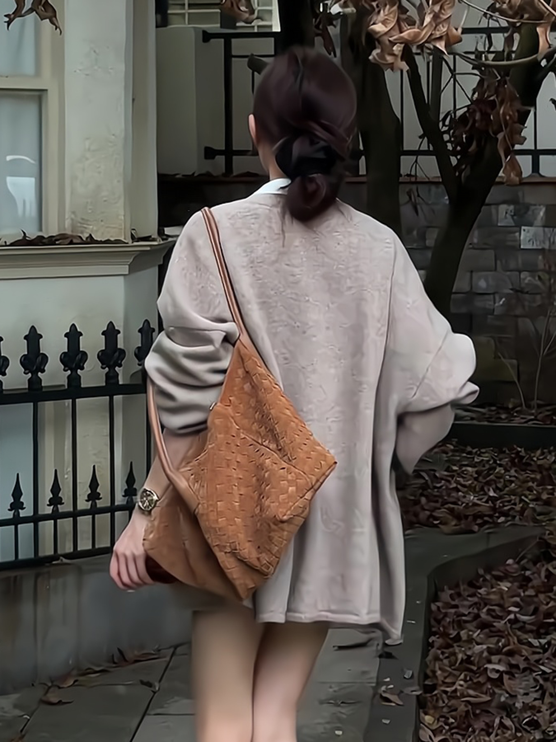 時髦老錢風｜毛衣開衫x襯衫x短褲三件套｜一套搞定秋季質感穿搭，輕鬆穿出不費力高級感