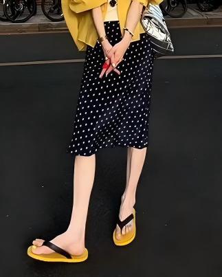 秋季韓系慵懶套裝｜黃色襯衫（附內搭背心）+小花藏藍裙｜設計感顯瘦兩件式