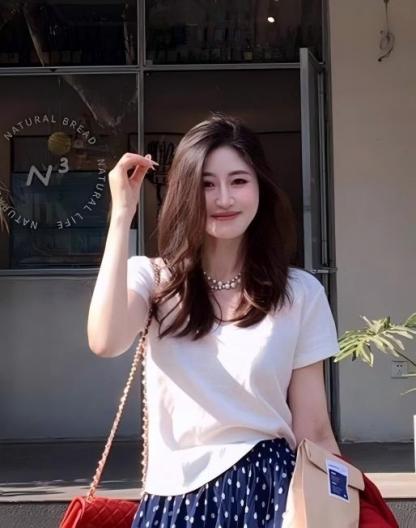 秋季韓系小香風套裝｜紅色襯衫+藏青波點裙+白短袖｜鹽系三件式｜高級感穿搭