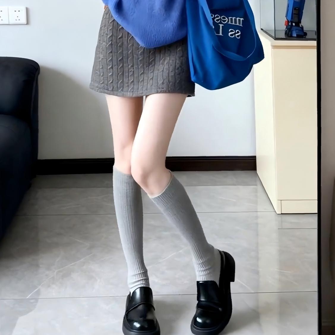 秋冬針織套裝｜藍色毛衣｜針織半身裙｜氣質藍灰色系兩件組｜溫柔感日常穿搭