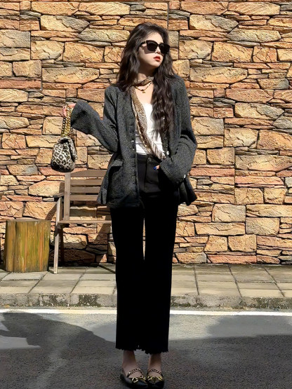 復古灰黑牛仔外套｜金袖釦點綴寬鬆版型