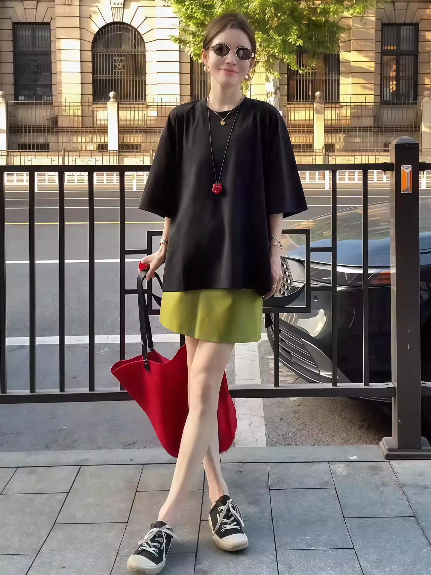 夏季高級感套裝｜黑色短T+淡綠A字裙｜慵懶風兩件式｜顯瘦設計