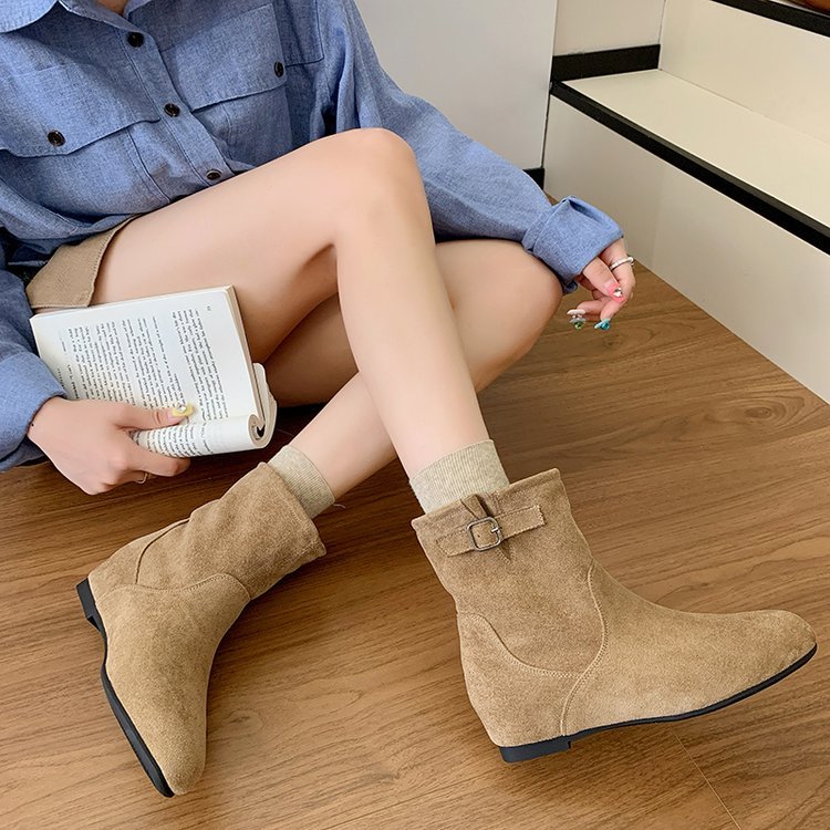 法式圓頭馬丁短靴｜隱形內增高設計｜西部風平底短筒靴