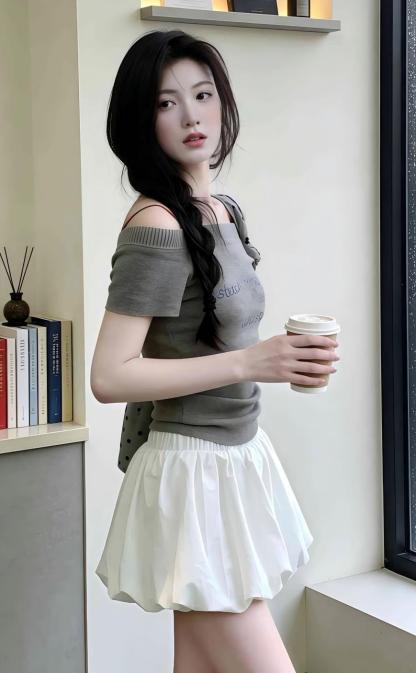 春夏韓系溫柔風氣質套裝｜字母刺绣針織短袖｜高腰白色短裙｜時尚一整套兩件組