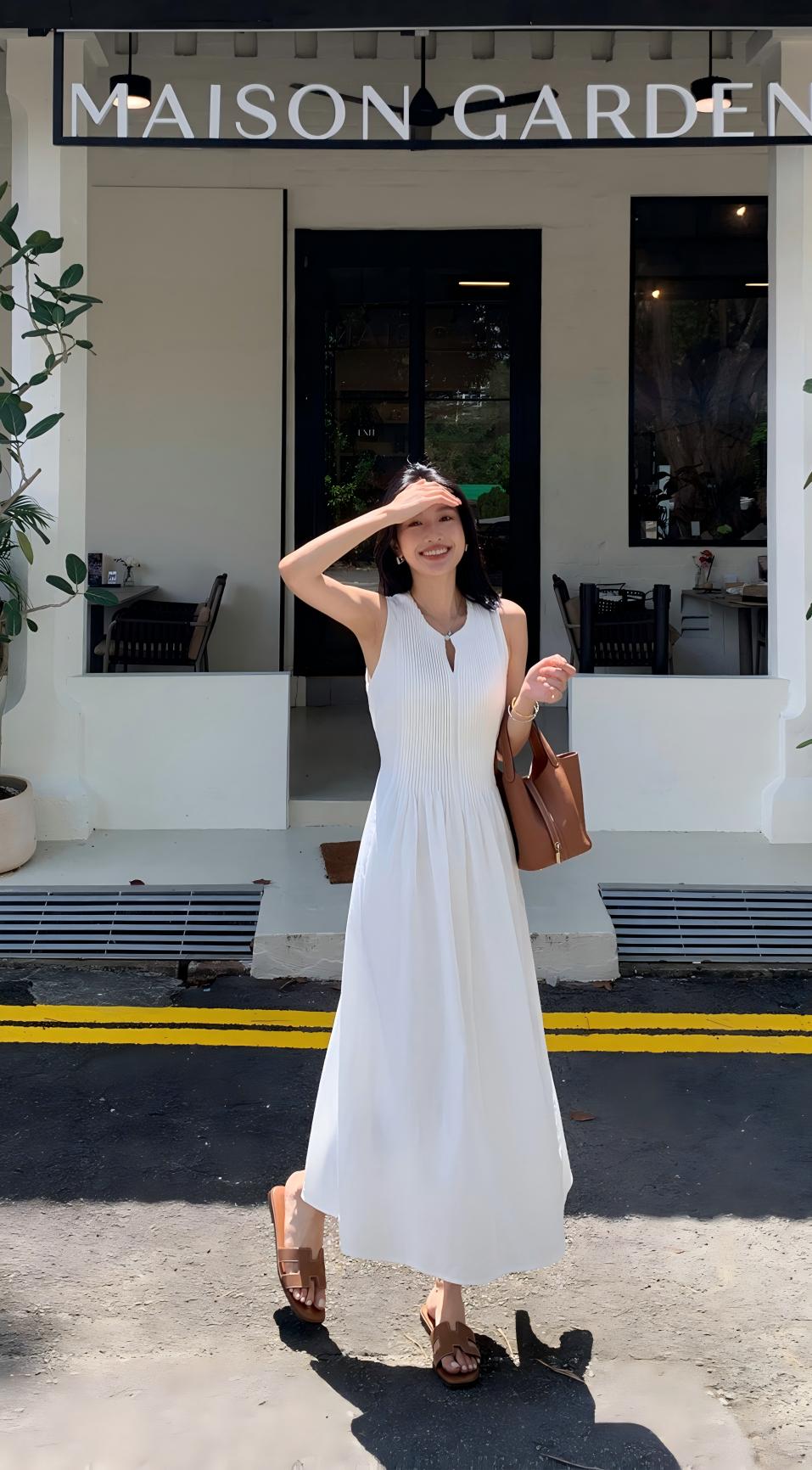 【預售】老錢風純白洋裝｜高腰A字無袖連身裙｜顯瘦通勤夏季必備