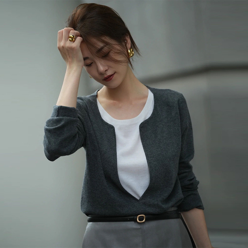 輕熟小香風 針織長袖假兩件上衣 韓系半身皮裙 格雷系套裝 贈皮帶