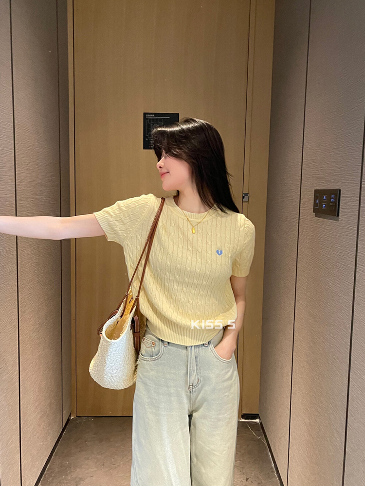 愛心刺繡麻花針織衫 正肩短款上衣 內搭打底薄款短袖