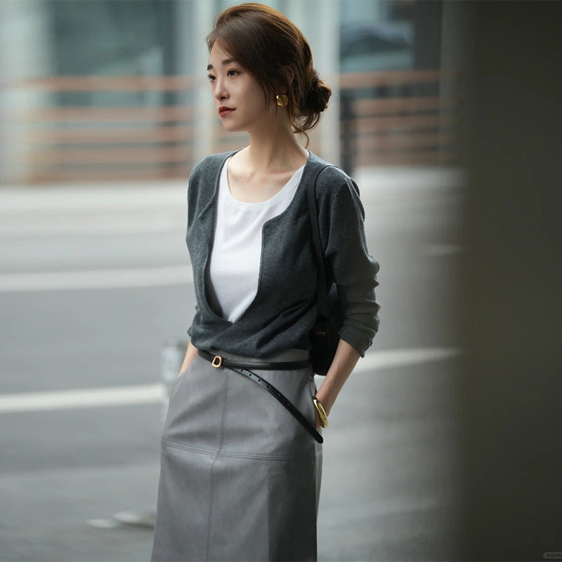 輕熟小香風 針織長袖假兩件上衣 韓系半身皮裙 格雷系套裝 贈皮帶