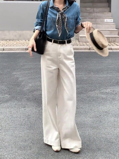 休閒牛仔套裝 |  藍色牛仔上衣 |  白色闊腿牛仔褲