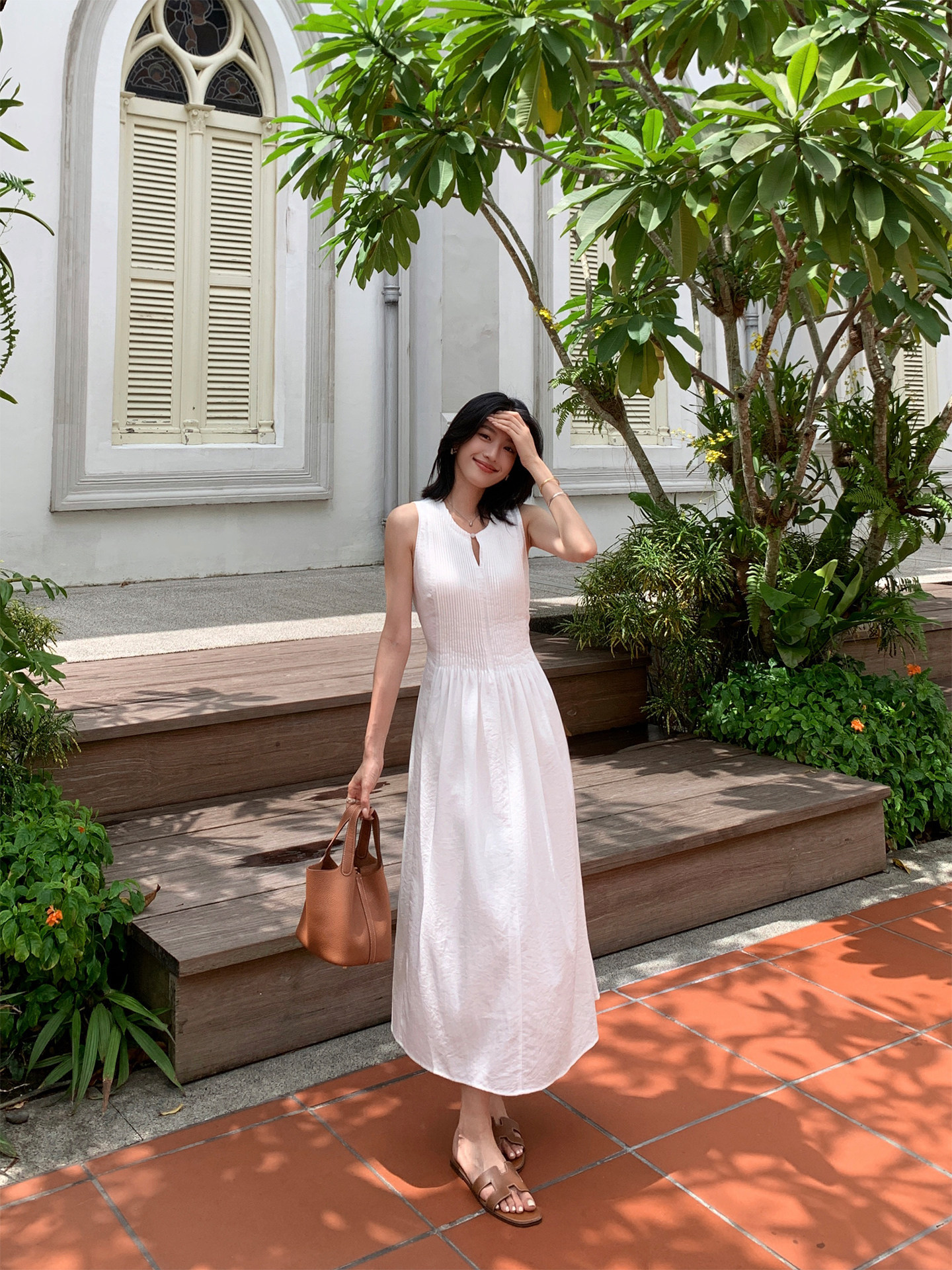 【預售】老錢風純白洋裝｜高腰A字無袖連身裙｜顯瘦通勤夏季必備
