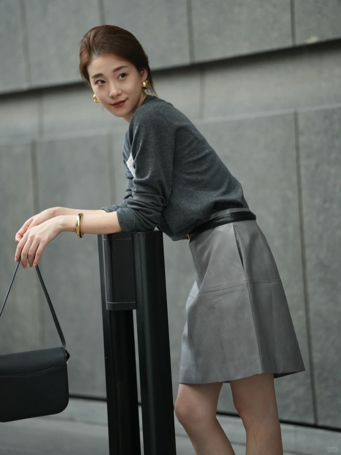 輕熟小香風 針織長袖假兩件上衣 韓系半身皮裙 格雷系套裝 贈皮帶
