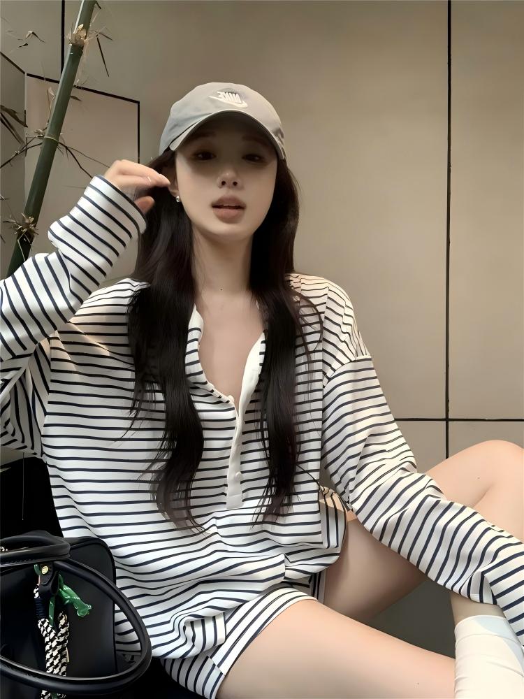 春夏慵懶風條紋套裝｜黑白寬鬆長袖T恤 + 高腰直筒短褲｜休閒顯瘦兩件組