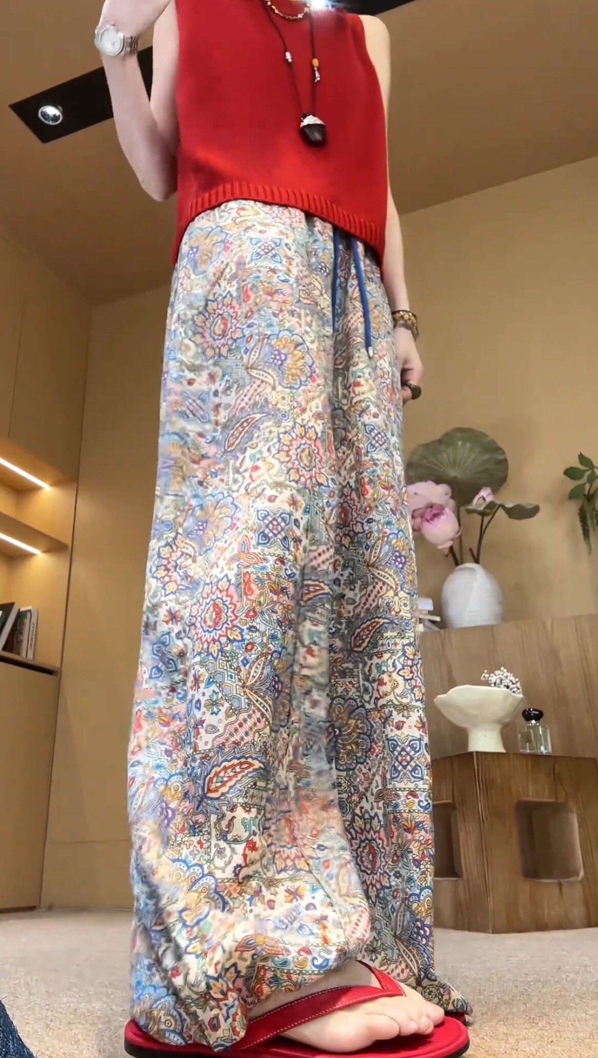 韓系時尚套裝｜紅色無袖針織上衣｜印花闊腿休閒褲