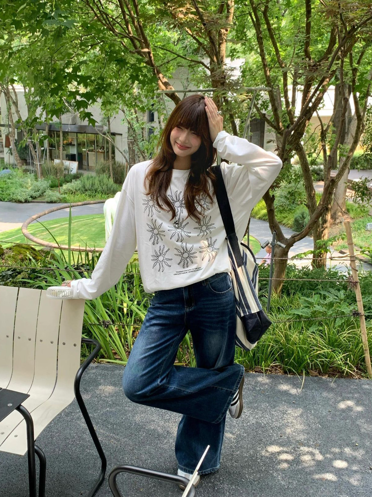 慵懶風重磅棉 T 高腰牛仔短褲兩件套