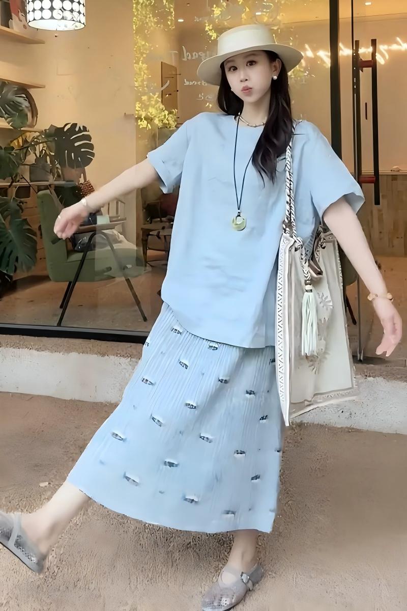 天藍色套裝