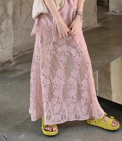 仙氣粉系｜後背鏤空蕾絲拼接襯衫+蕾絲半裙套裝｜重工小眾設計