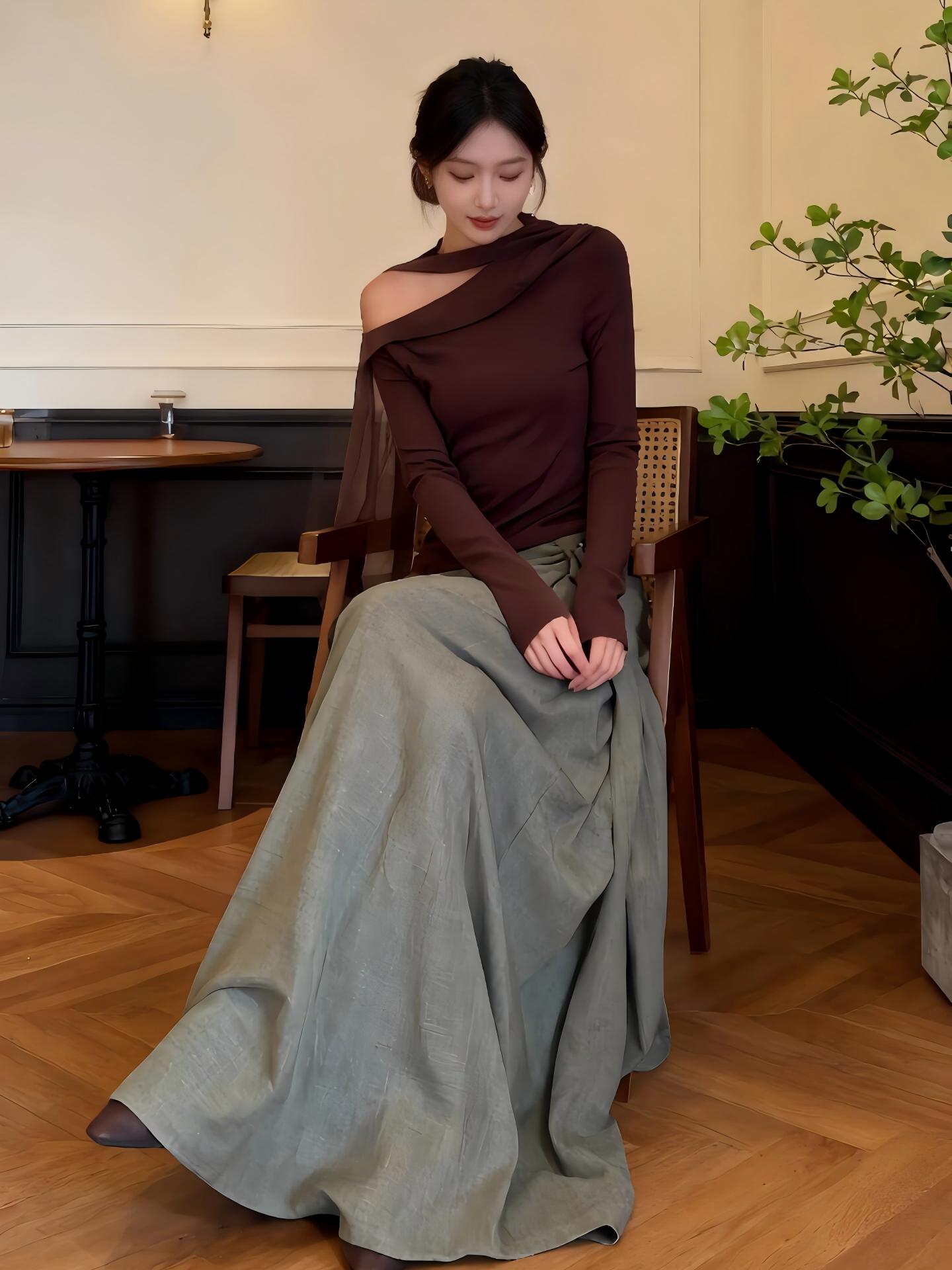 早秋美拉德風設計感套裝｜斜肩網紗飄帶棕色長袖上衣｜不規則復古闊腿褲｜氣質層次感兩件組