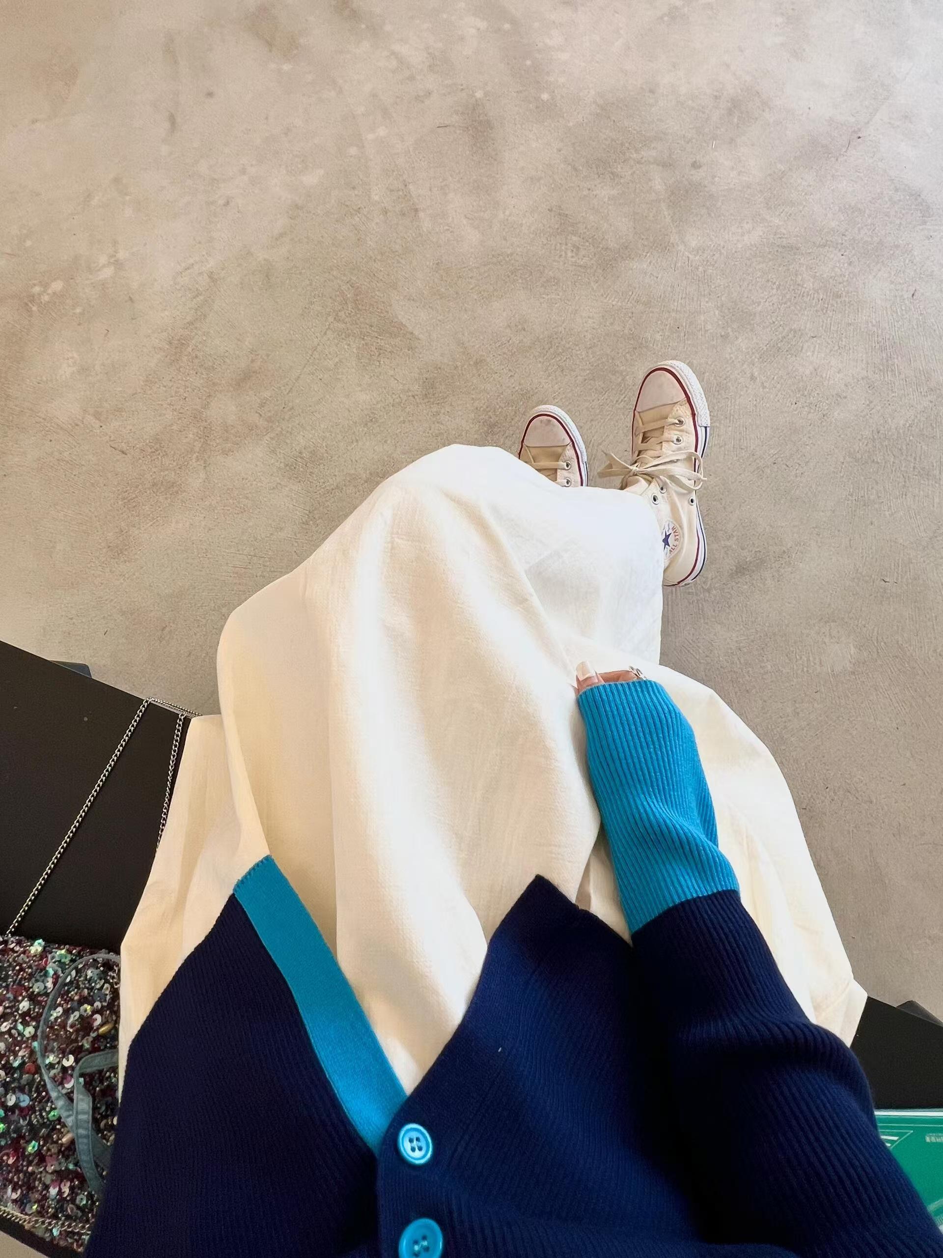 韓系套裝 V領撞色拼接針織上衣+白色半身長裙