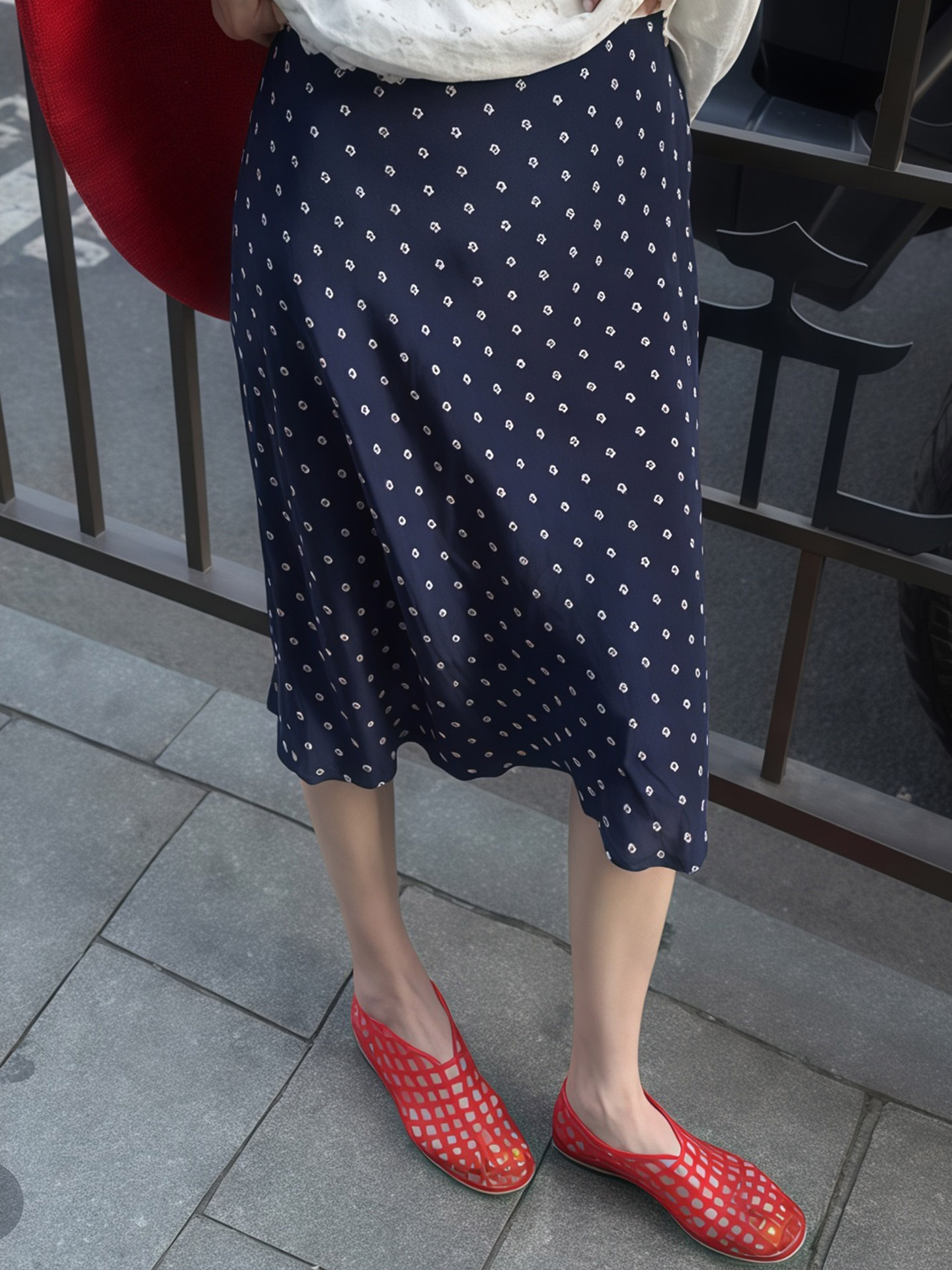 夏季韓風套裝｜鏤空碎花上衣+波點直筒裙｜寬鬆兩件式｜小清新氣質款