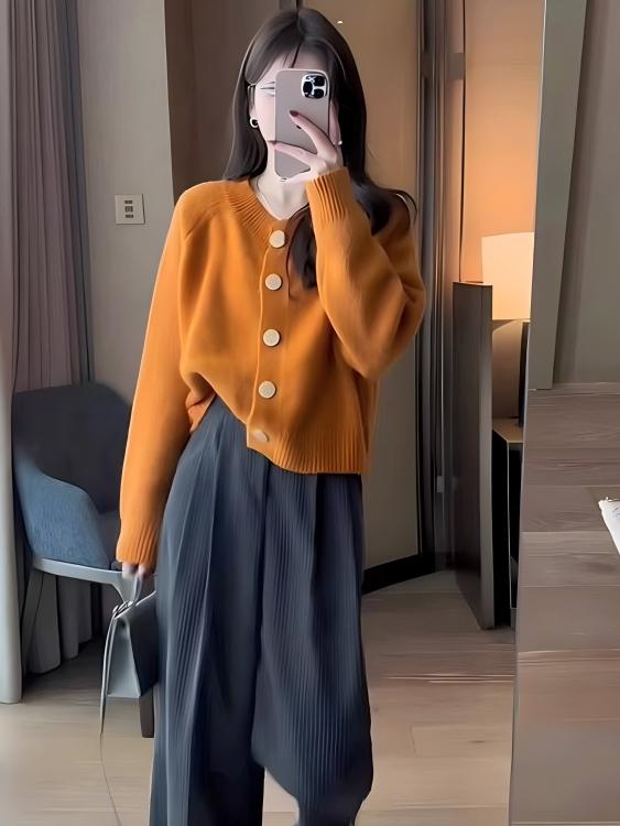 秋季輕熟法式套裝｜兩色毛衣 | 垂感闊腿褲｜氣質通勤約會兩件組