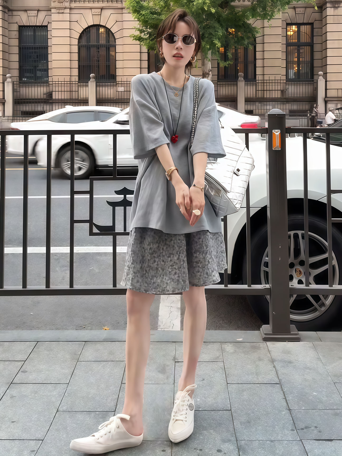 夏季新款灰色系慵懶風套裝｜灰色短T+高腰半身裙｜顯瘦兩件式設計｜簡約時尚穿搭