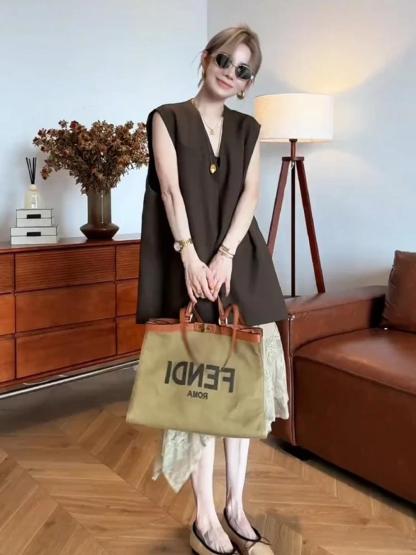 韓系時尚套裝｜棕色西裝背心+蕾絲拼接裙｜無袖設計兩件式｜小眾高級感