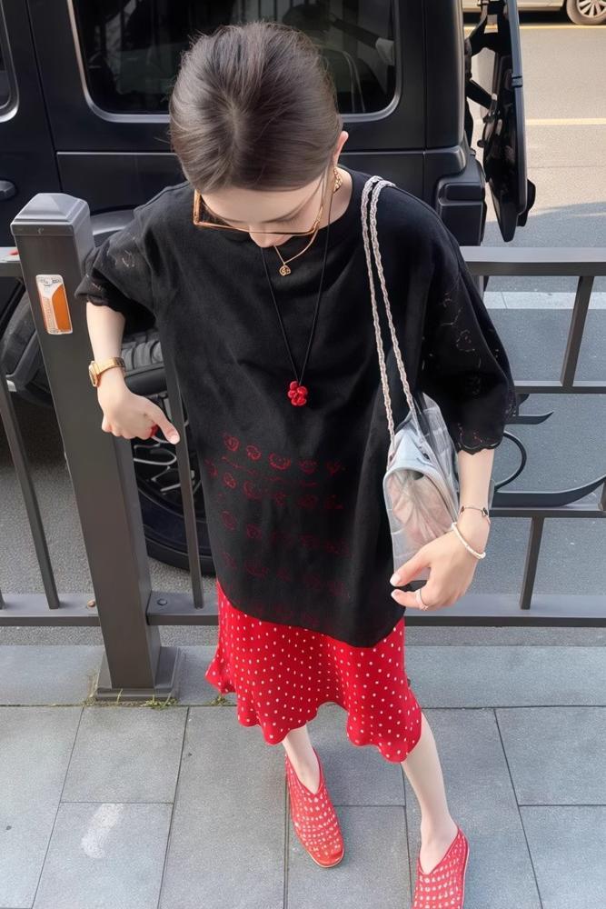 夏季韓風套裝｜鏤空碎花上衣+波點直筒裙｜寬鬆兩件式｜小清新氣質款