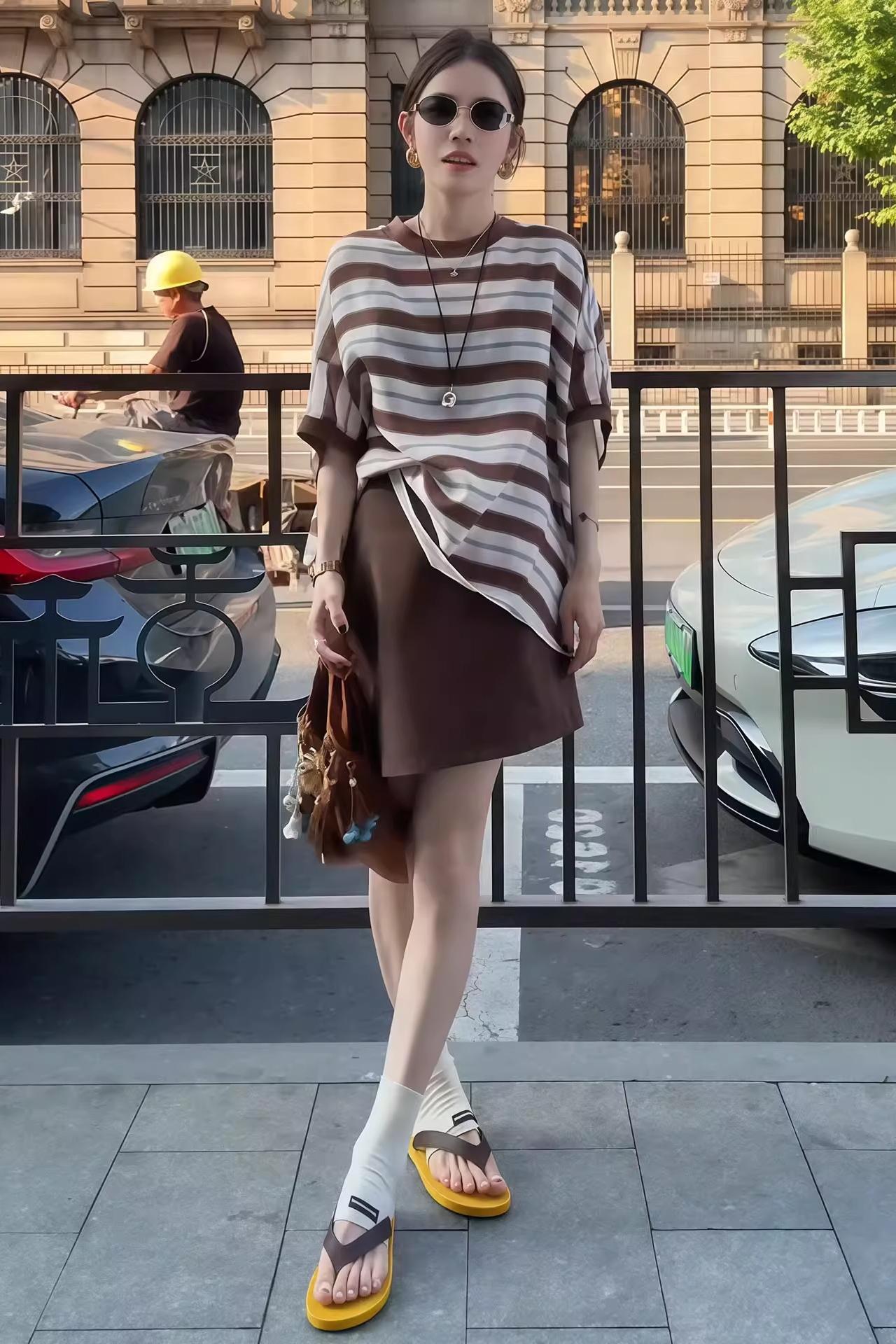 獨家設計款｜撞色條紋短袖上衣+顯瘦A字裙｜寬鬆兩件式｜夏季復古套裝