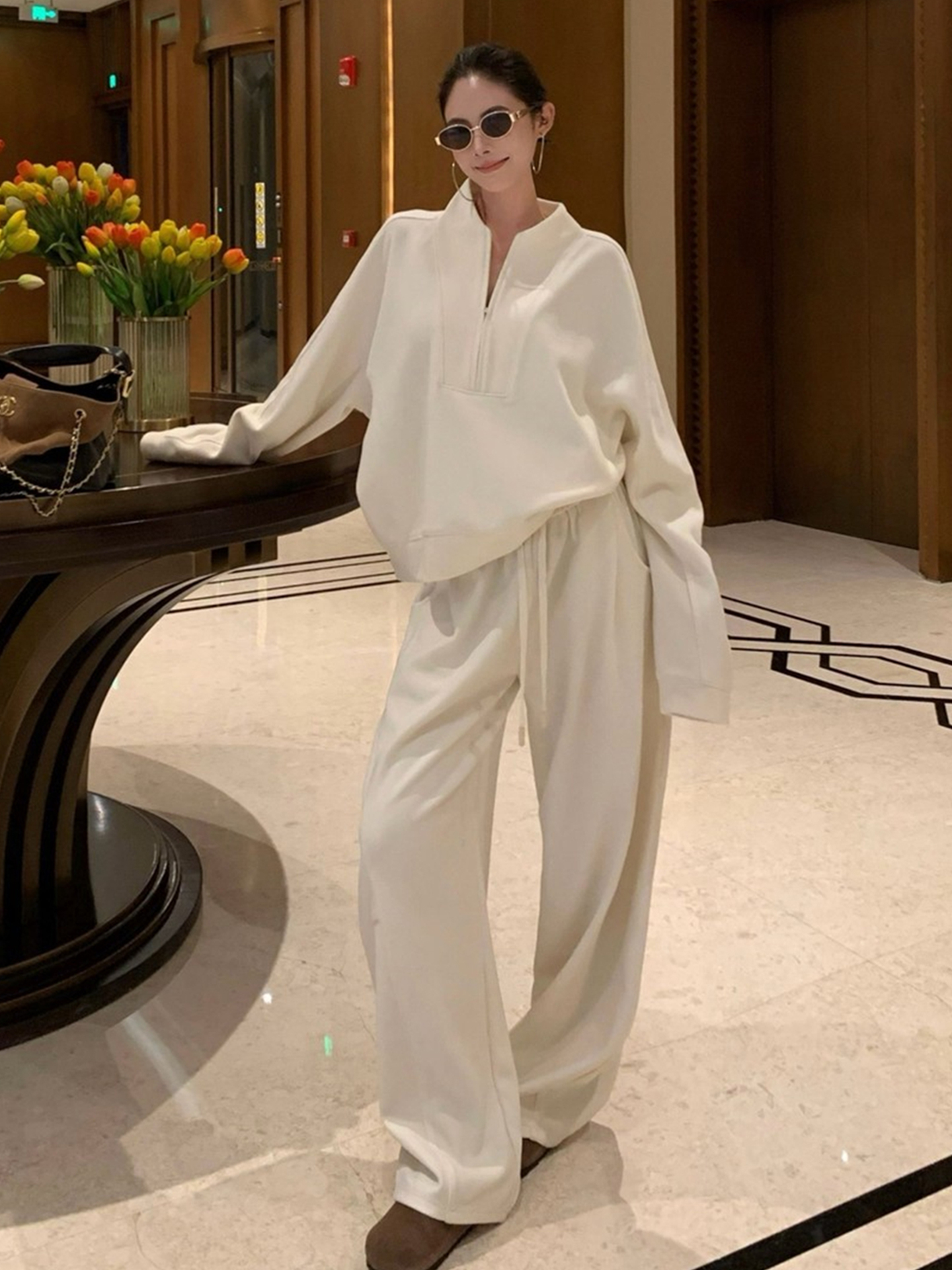 秋冬休閒運動老錢風套裝｜立領設計衛衣 + 休閒褲｜時尚高級感日常穿搭